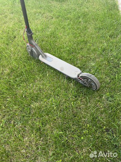 Электросамокат xiaomi m365