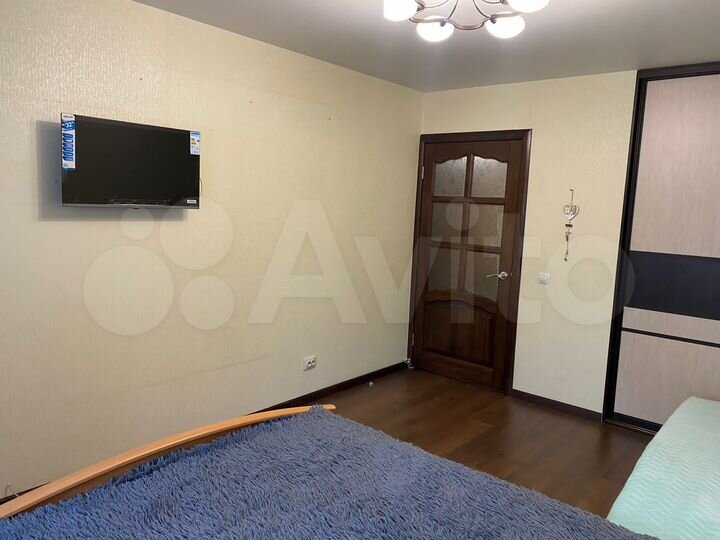 1-к. квартира, 42 м², 2/10 эт.