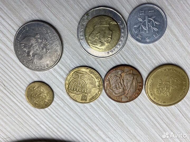 Разные монеты одним лотом