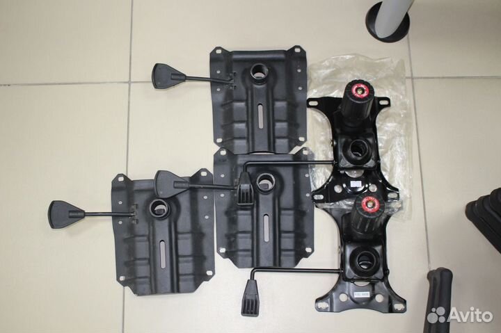 Запчасти для компьютерных кресел, столов и тумб