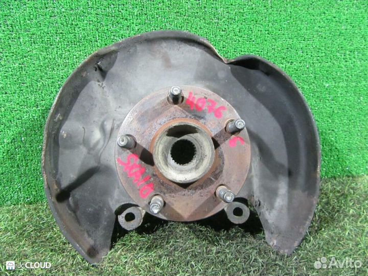 Ступица на toyota RAV4 SXA11W 3S-FE