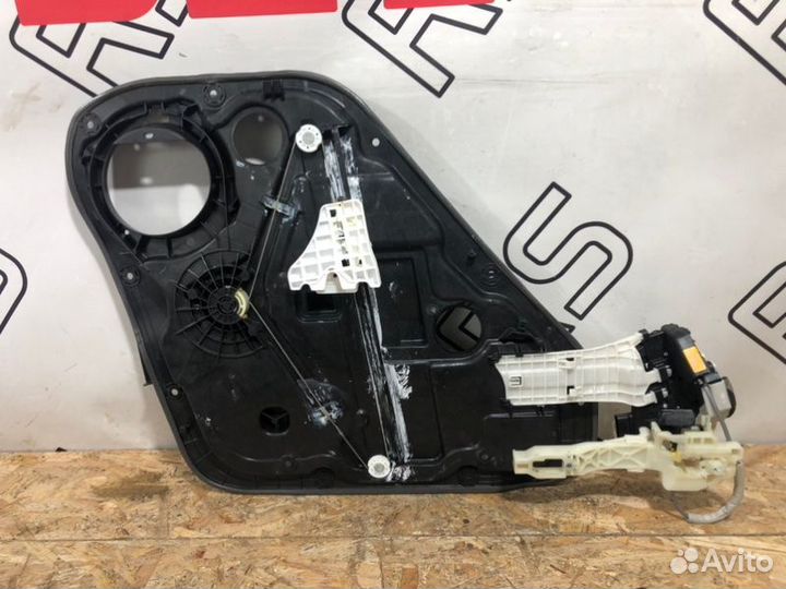 Стеклоподъемник задний правый Kia Soul 2 Рестайл