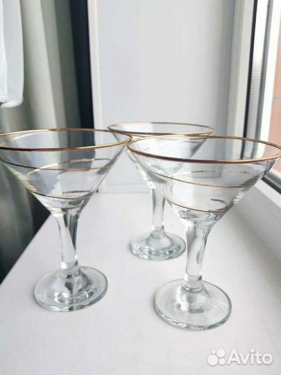 Бокалы под мартини