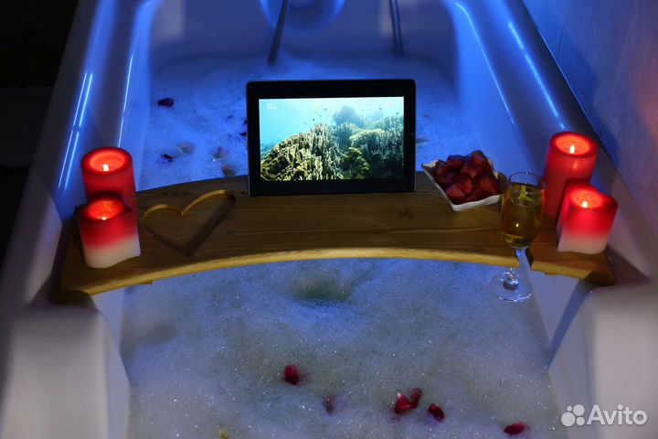 Столик для ванной