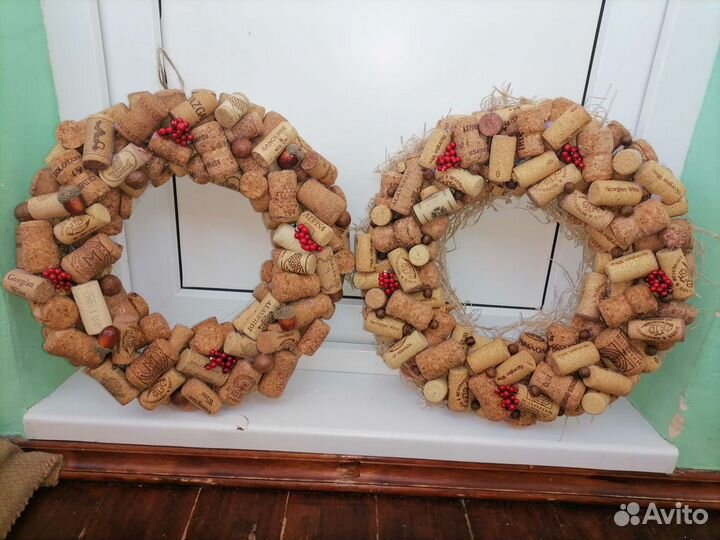 Венок новогодний из пробок (ручная работа)