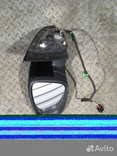Зеркало заднего вида боковое левое