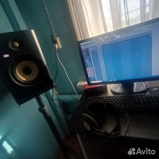 Студийные мониторы krk rokit 7g4 +стойки вподарок