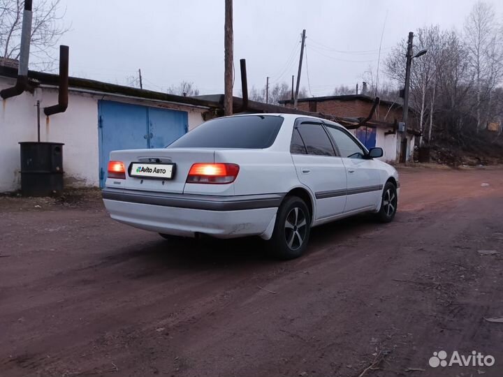 Toyota Carina 2.0 AT, 1998, 150 000 км