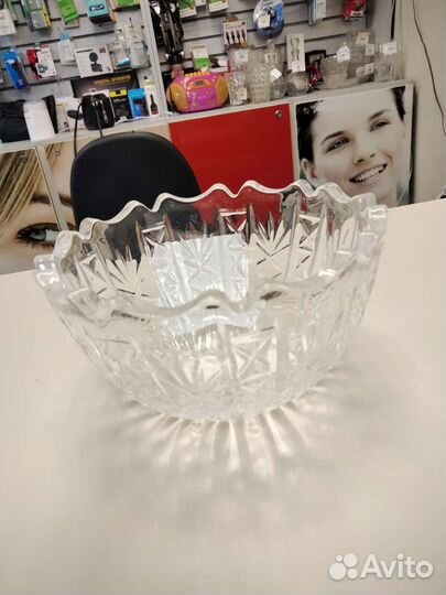 Хрустальная ваза