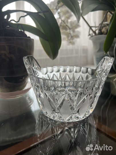 Хрустальная конфетница