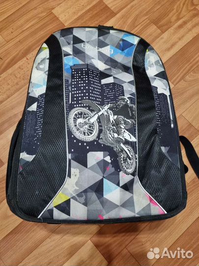 Школьный рюкзак