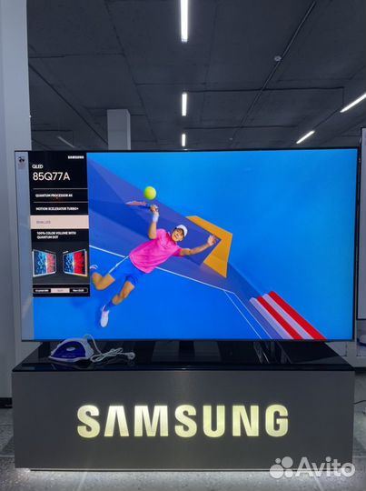 Огромный телевизор Samsung 85Q77A 214см