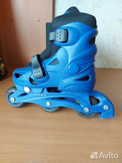 Роликовые коньки