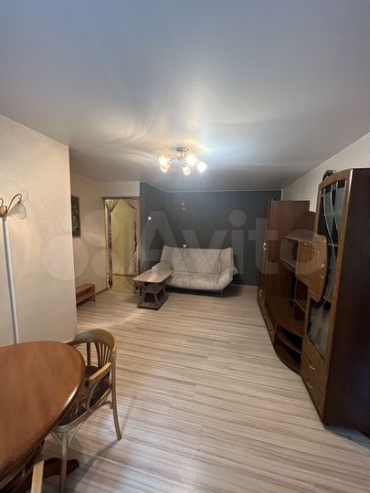 2-к. квартира, 46 м², 2/4 эт.