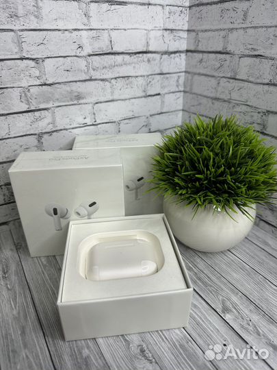 Наушники Apple AirPods pro