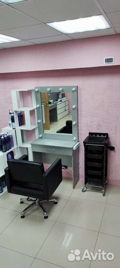 Парикмахерское кресло в аренду