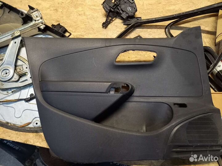 Обшивка двери поло 2018г