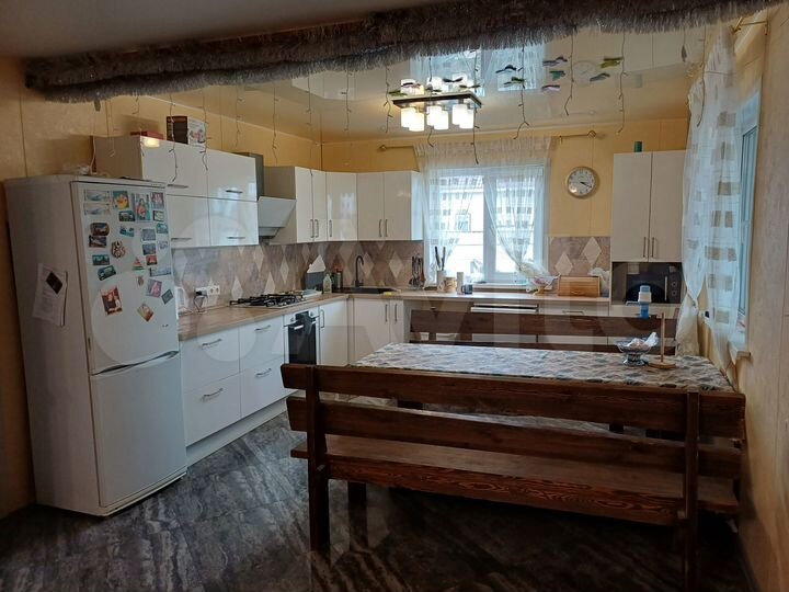 Коттедж 140 м² на участке 10 сот.