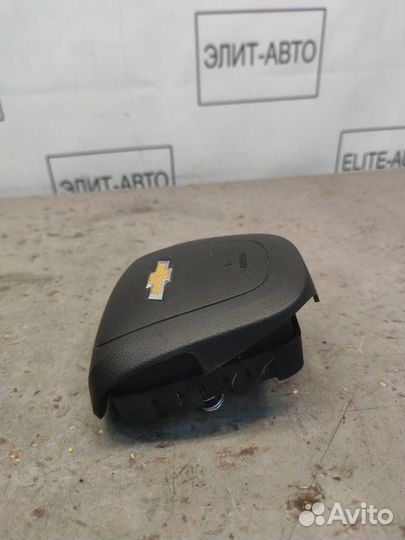 Подушка безопасности в руль Chevrolet Cruze 1.6