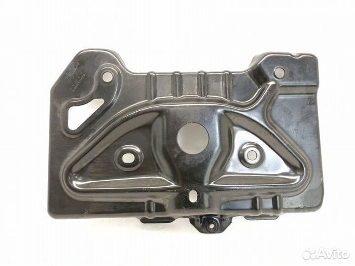 Крепление аккумулятора Mercedes-Benz E-Class W212