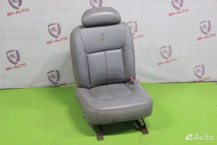 Переднее правое сидение Lincoln Town Car 3