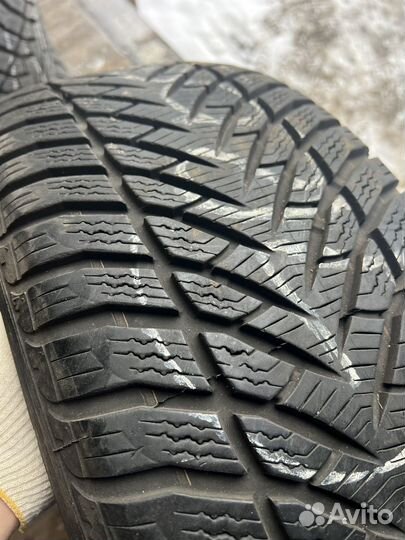 Goodyear Eagle Ultra Grip GW-3 235/60 R16