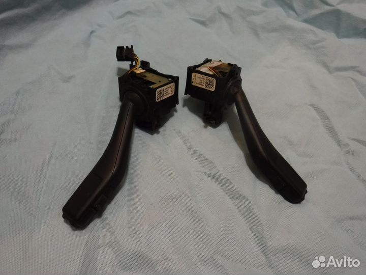 Подрулевой переключатель правый Golf 5 Гольф Jetta