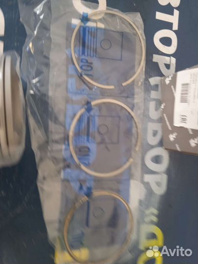 Поршень c кольцами и пальцем Porshe