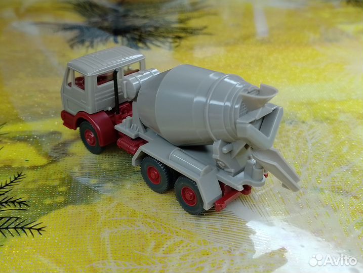 Mercedes Benz, бетономешалка