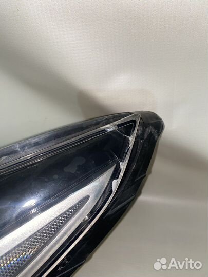 Hyundai Solaris 17- Фара левая скол на стекле 259