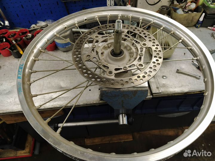 Колеса для кроссовых мотоциклов и части к ним