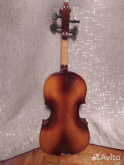 Скрипка 4/4 с чехлом и смычком