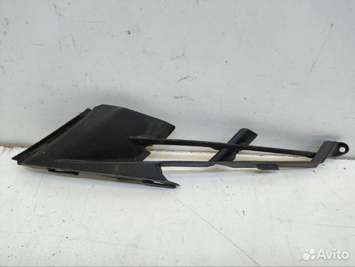 Решетка бампера передняя левая Lexus Rx 4