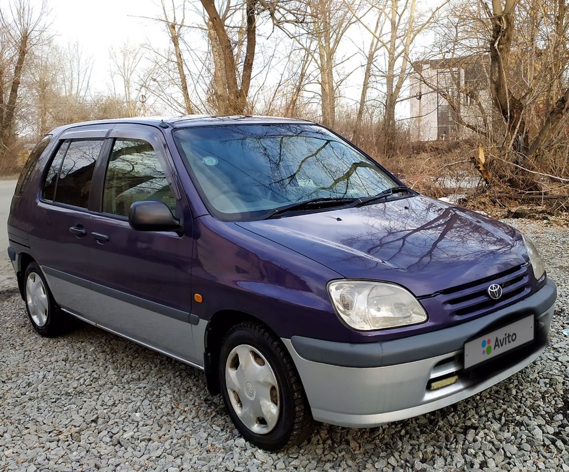 Toyota Raum: фото владельца