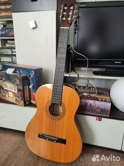 Акустическая гитара Kremona