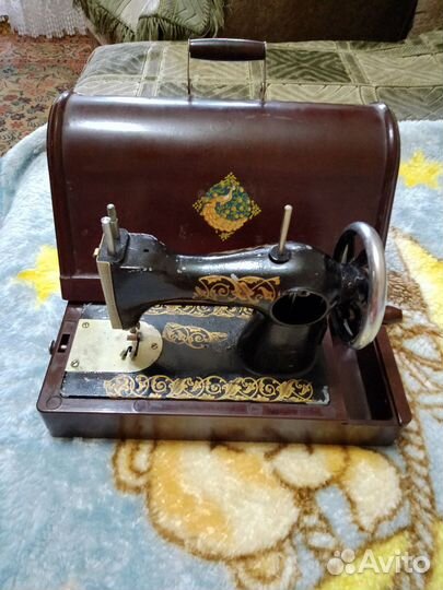 Детская швейная машина СССР