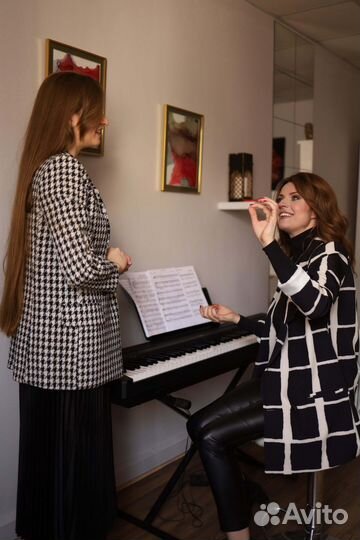 Студия вокала и игры на музыкальных инструментах