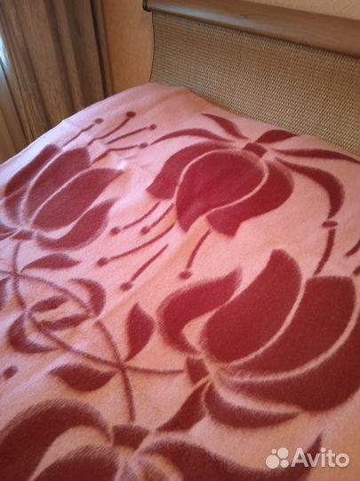 Одеяло шерстяное