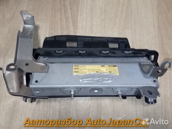 В колено подушка безопасности лексус нх