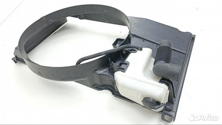 Диффузор радиатора Toyota Verossa GX110 1G 2002