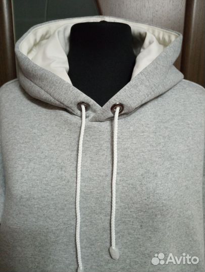 Толстовка с капюшоном