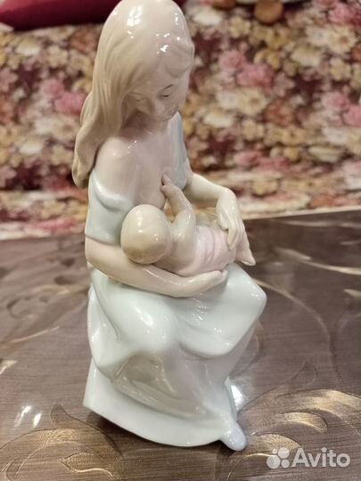 Фарфоровые статуэтки