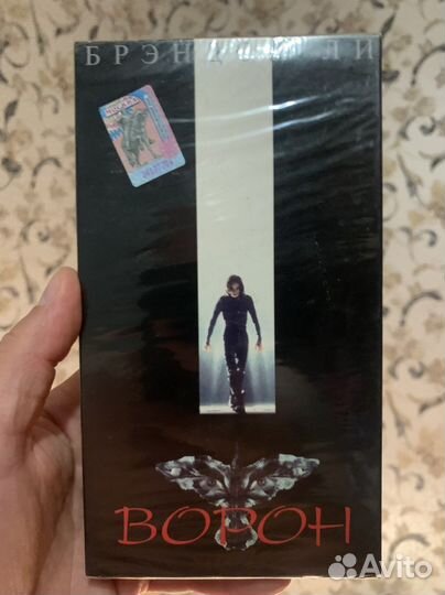Видеокассета VHS / ворон