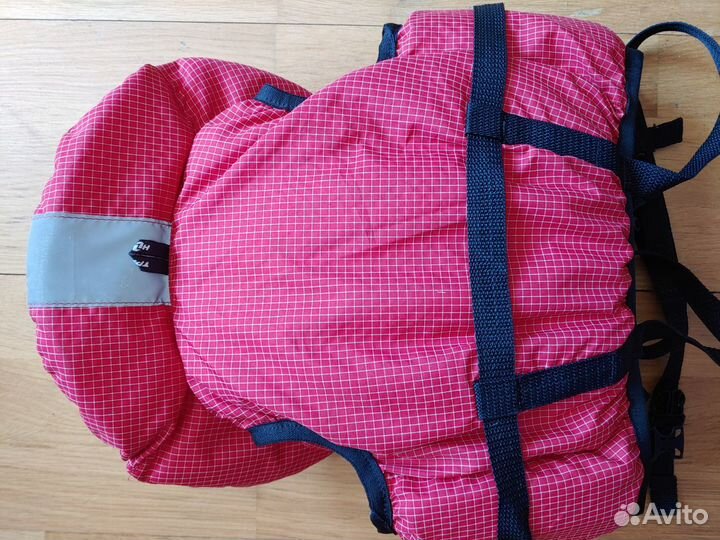 Спасательный жилет 