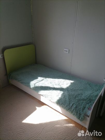 Кровать односпальная