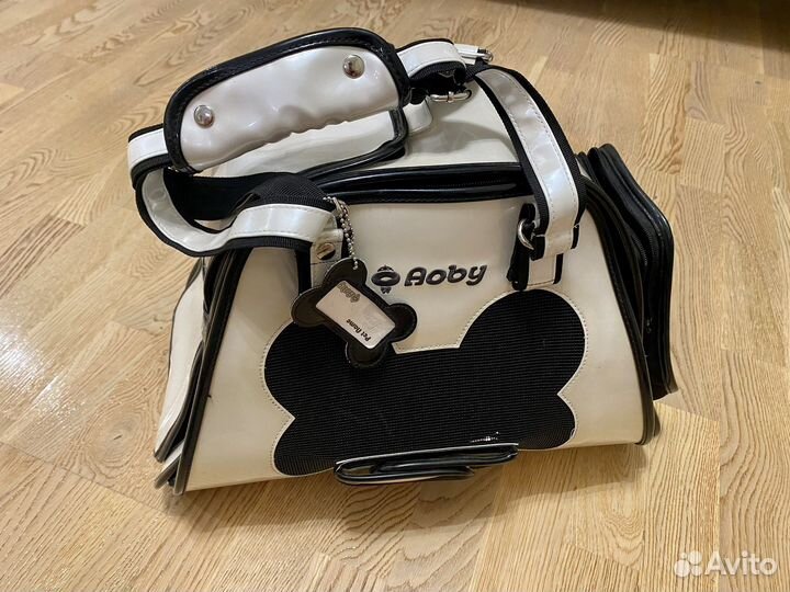 Переноска для кошек и собак