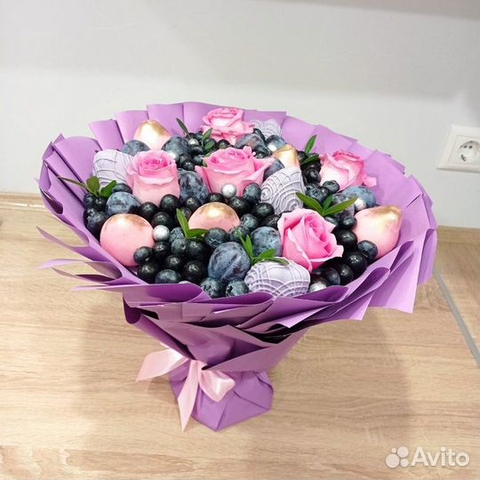 Букет ягодный с клубникой в шоколаде