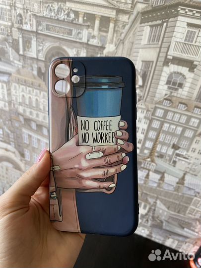 Чехол на iPhone 11