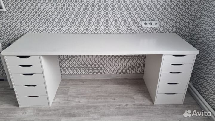 Письменный стол IKEA белый
