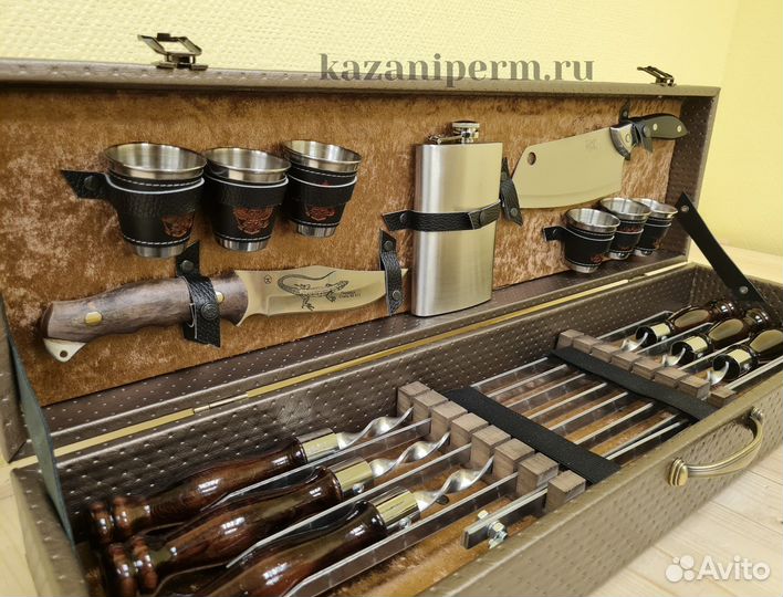 Шампура подарочные (Набор для пикника в кейсе)